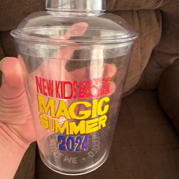 New Kids on the Block Magic Summer Tour shaker cup - Picture 4 of 4